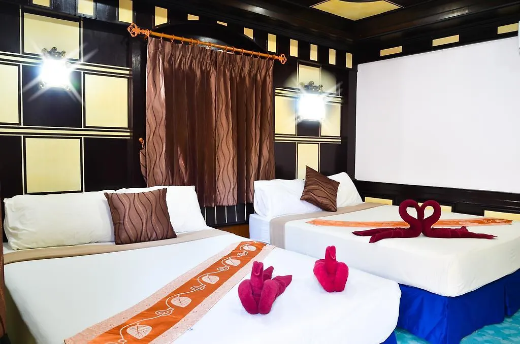 ** Resort Nature Beach Resort, Koh Lanta Thailand