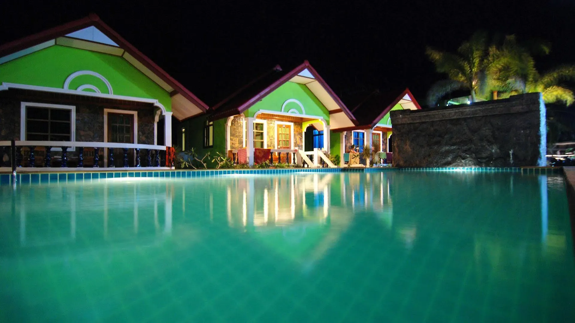 Nature Beach Resort, Koh Lanta Resort