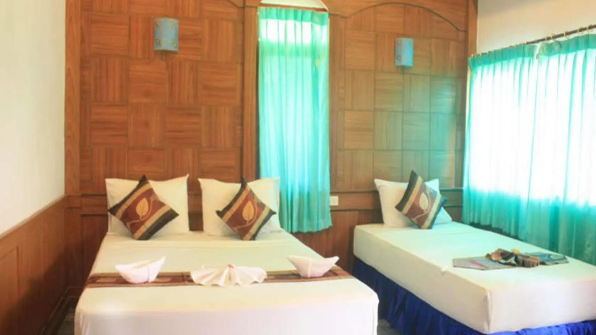 Nature Beach Resort, Koh Lanta Resort