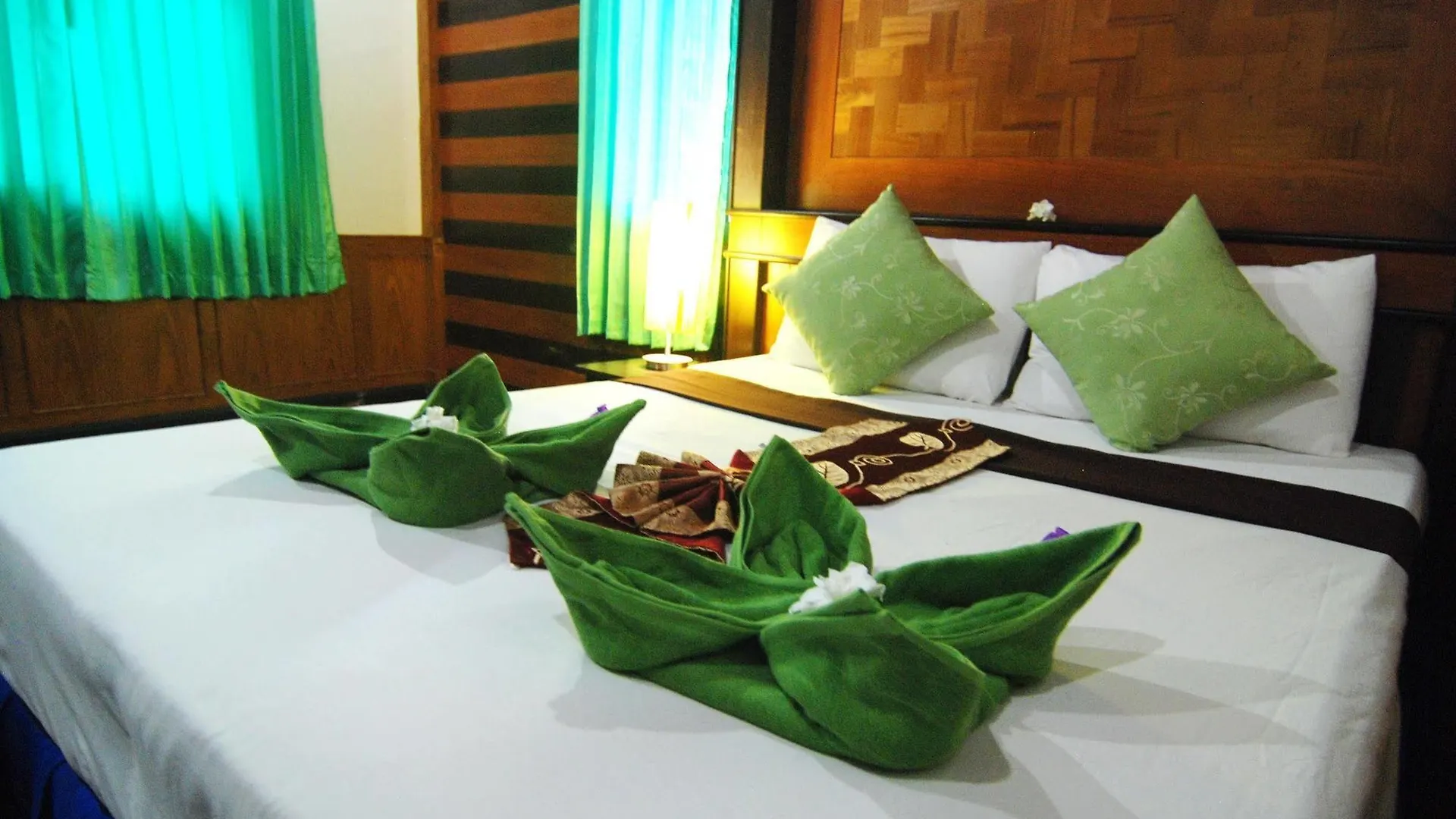 Nature Beach Resort, Koh Lanta Resort