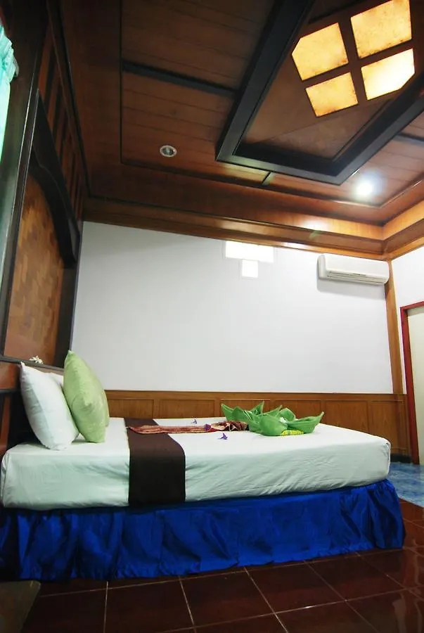 Nature Beach Resort, Koh Lanta Resort