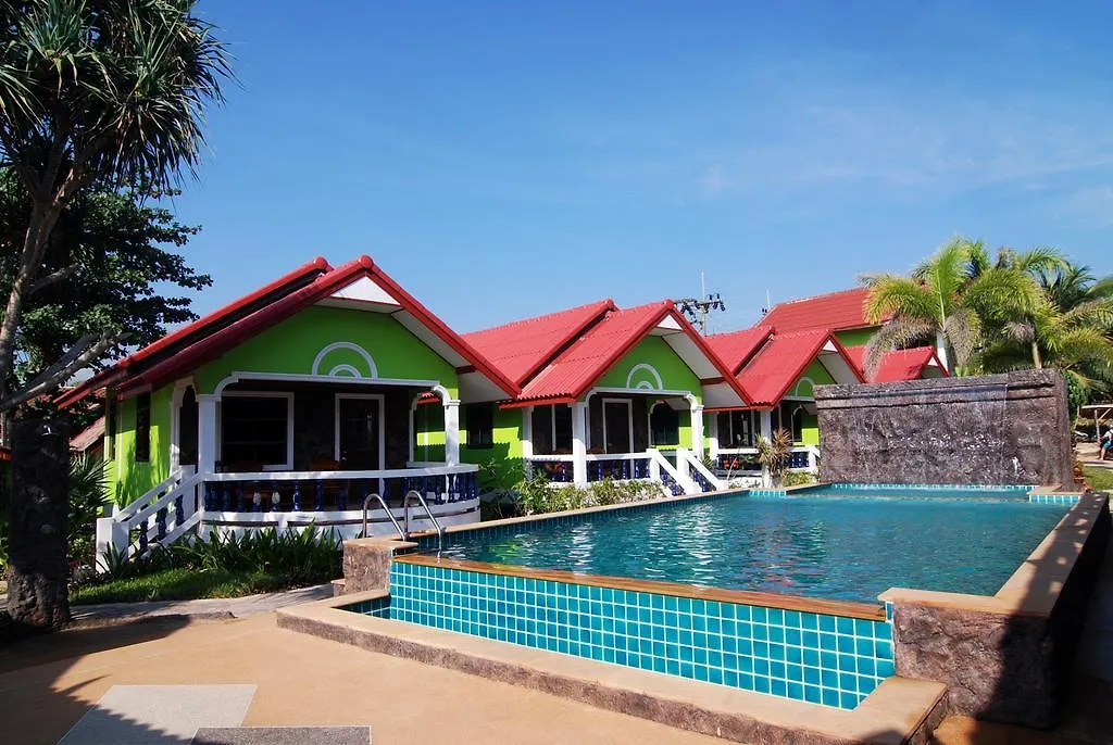 Nature Beach Resort, Ko Lanta Thailand