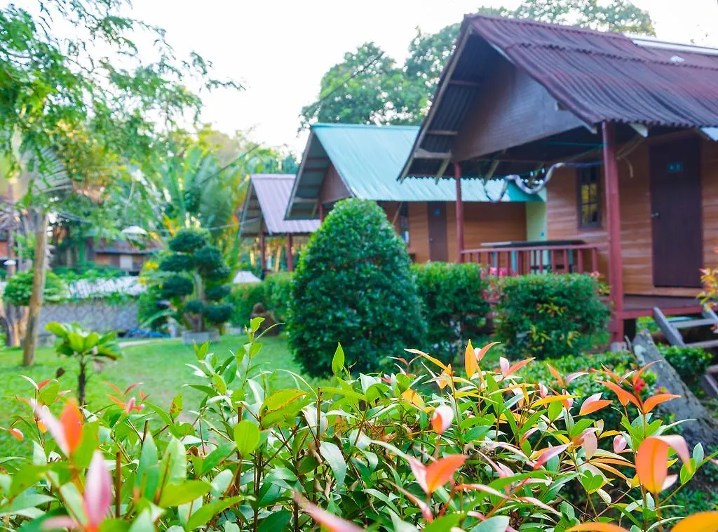 ** Resort Nature Beach Resort, Ko Lanta Thailand